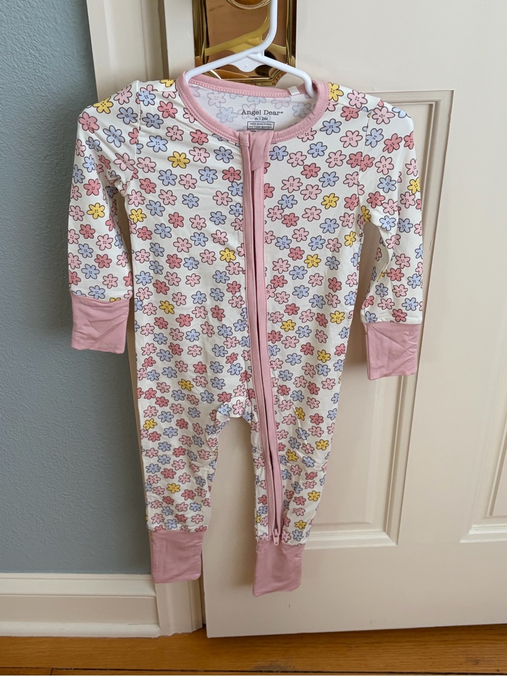 NWT Angel Dear Light Pink Multicolor Daisy Print Convertible Foot Romper Pajama